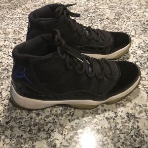 Jordan 11 Retro (Space Jam) size 10
